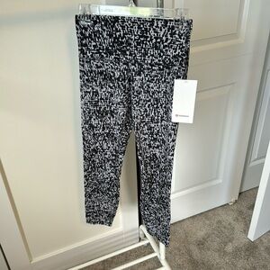 Lululemon align High rise 25”
